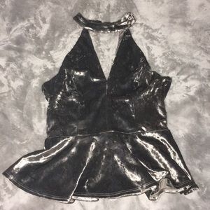 Around the neck velvet top